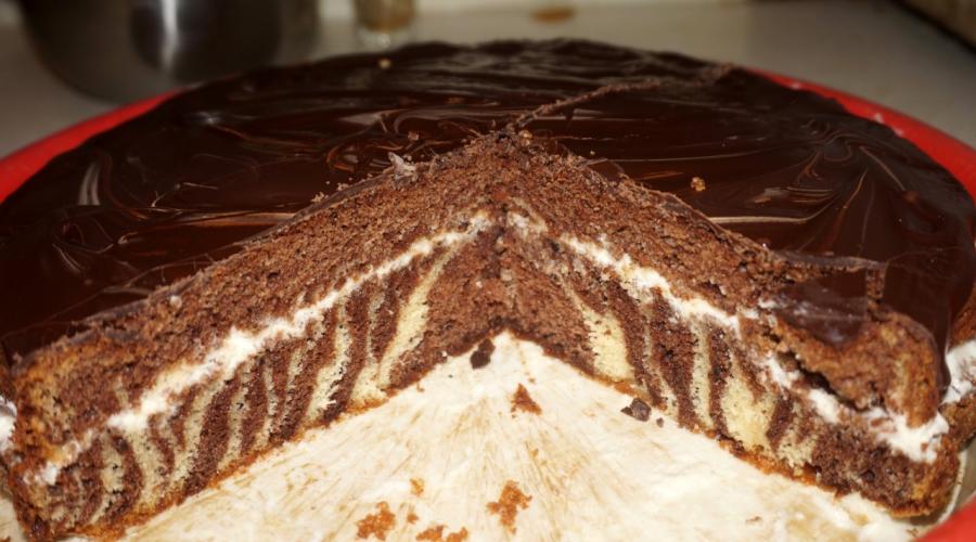 Hemlagad zebra tårta recept utan gräddfil.  Zebra tårta: recept med foton.  Recept för matlagning med gräddfil och kondenserad mjölk